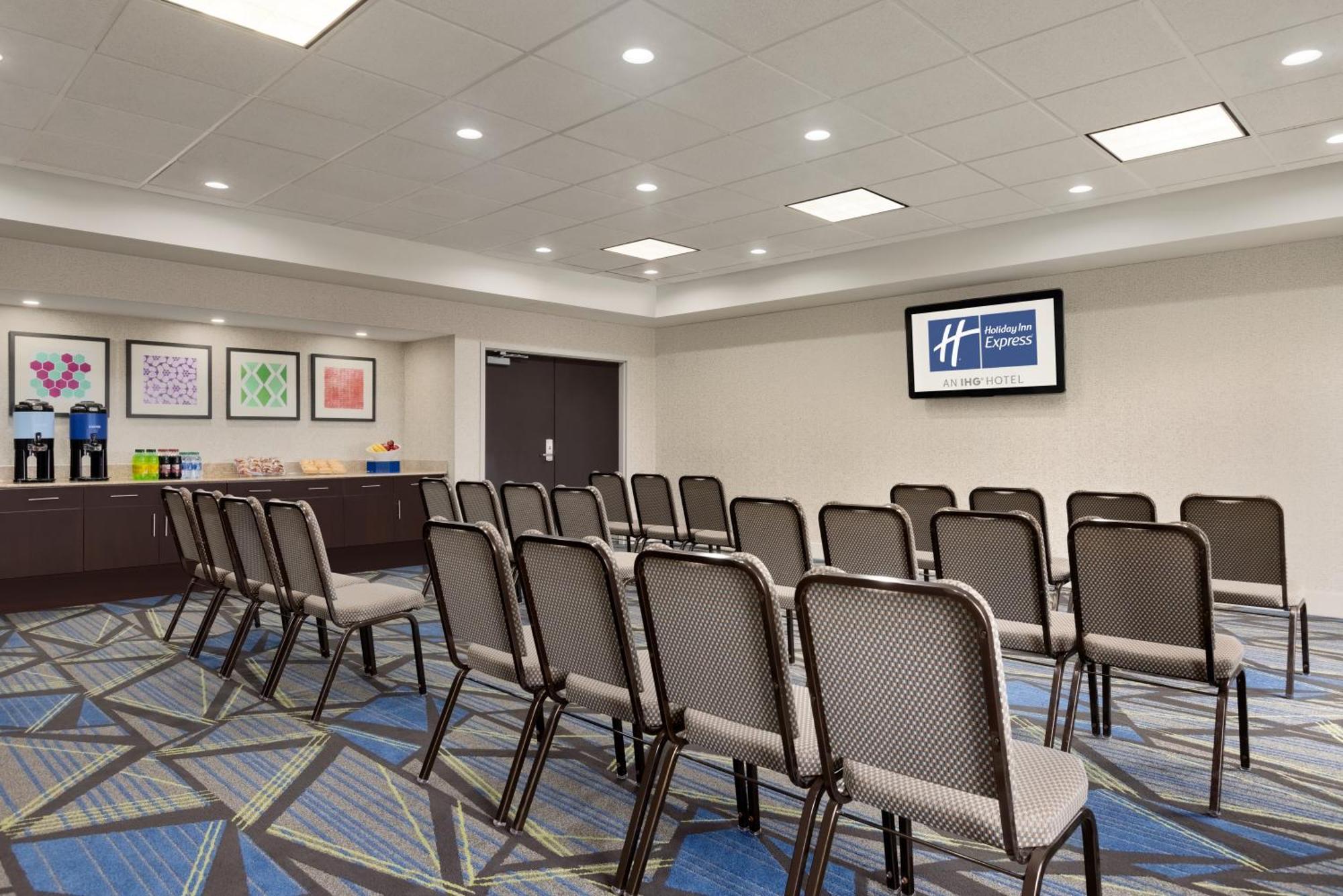 Holiday Inn Express Hotel & Suites Opelika Auburn By Ihg Esterno foto