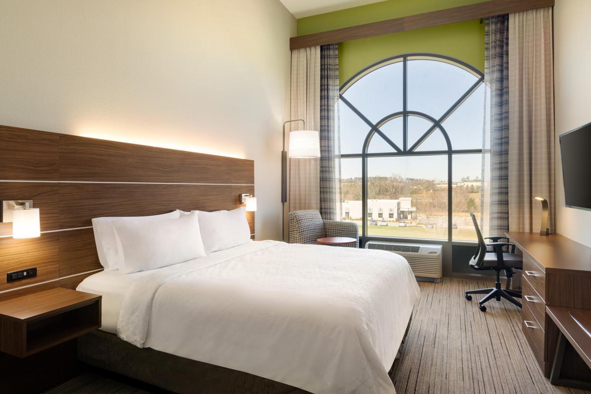 Holiday Inn Express Hotel & Suites Opelika Auburn By Ihg Esterno foto