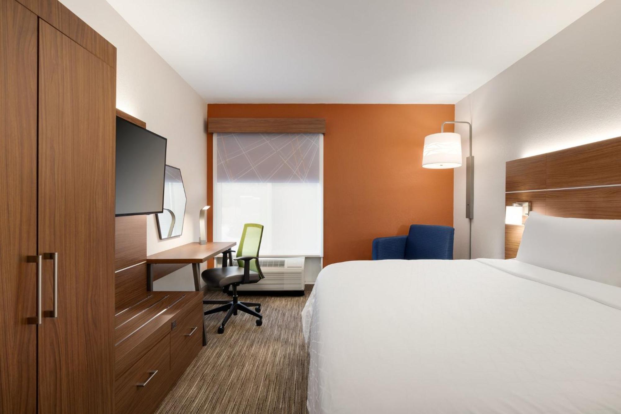 Holiday Inn Express Hotel & Suites Opelika Auburn By Ihg Esterno foto