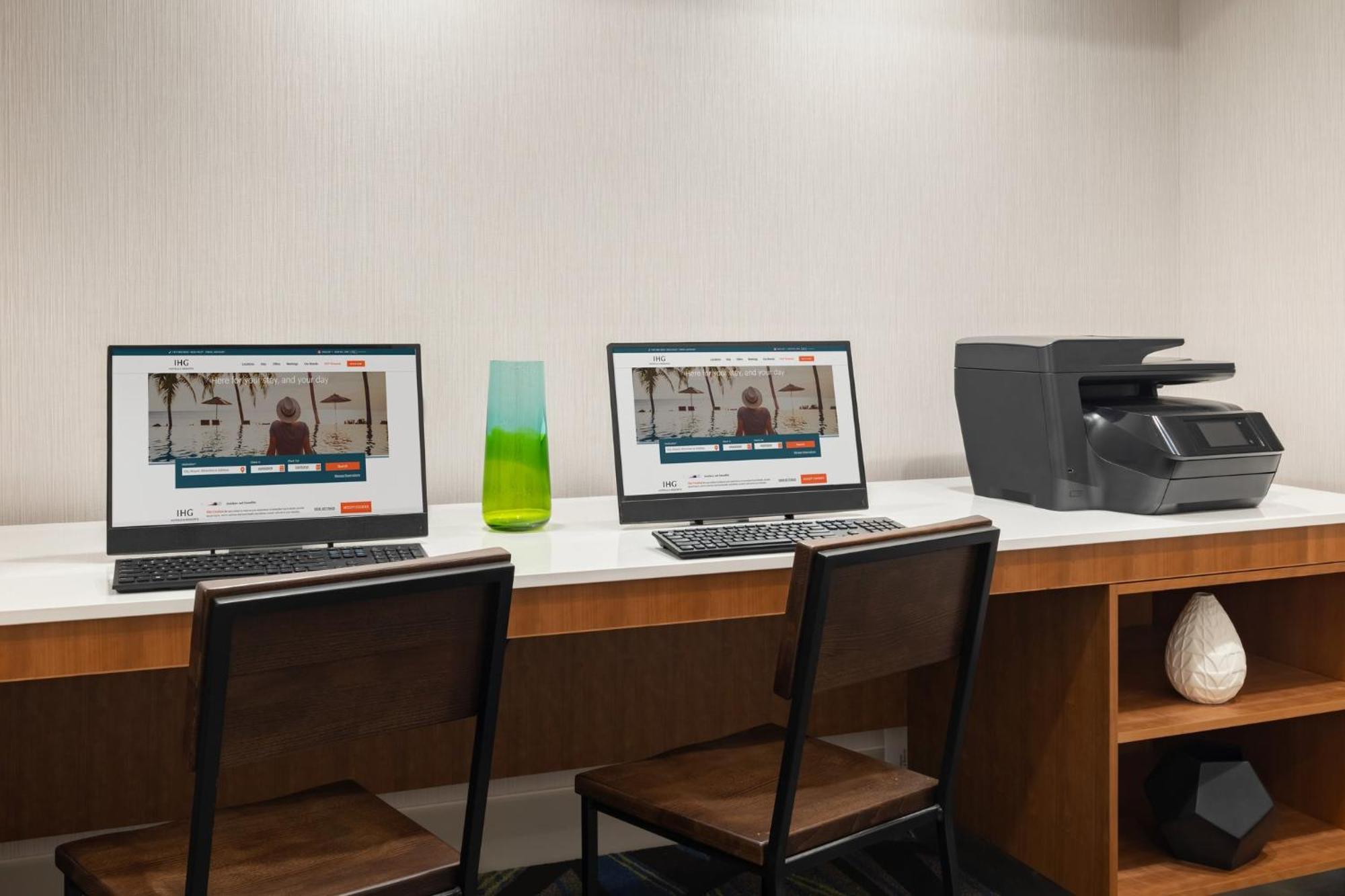 Holiday Inn Express Hotel & Suites Opelika Auburn By Ihg Esterno foto