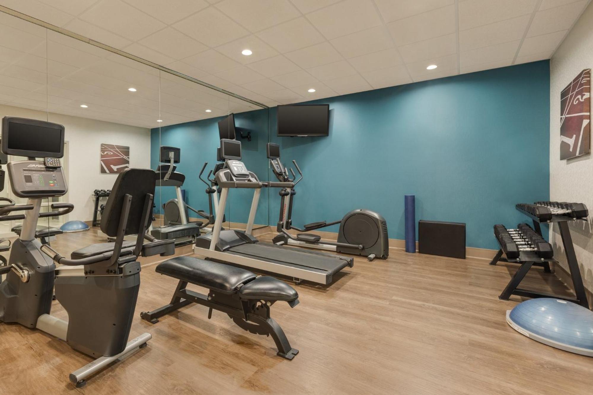 Holiday Inn Express Hotel & Suites Opelika Auburn By Ihg Esterno foto