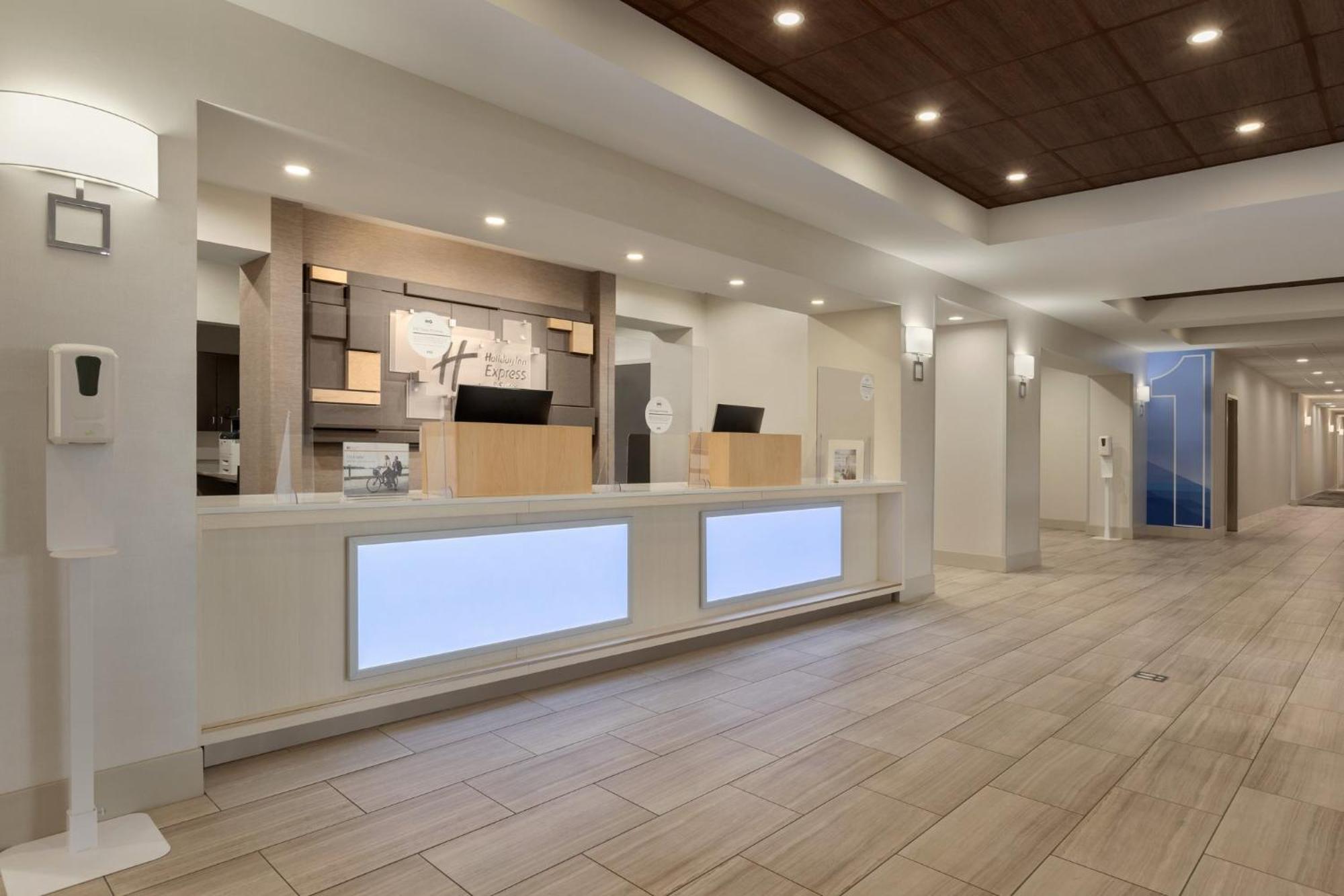 Holiday Inn Express Hotel & Suites Opelika Auburn By Ihg Esterno foto