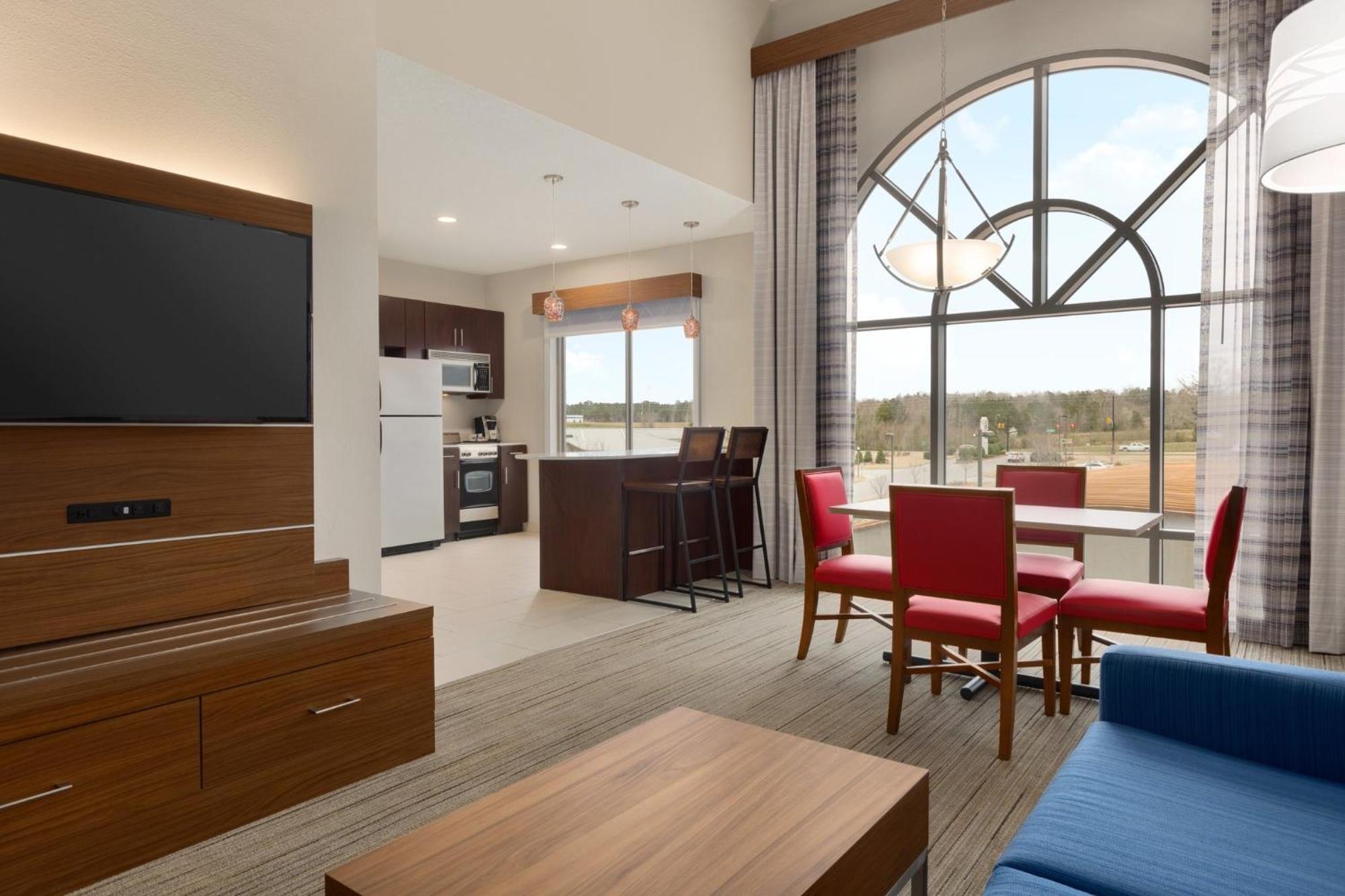 Holiday Inn Express Hotel & Suites Opelika Auburn By Ihg Esterno foto