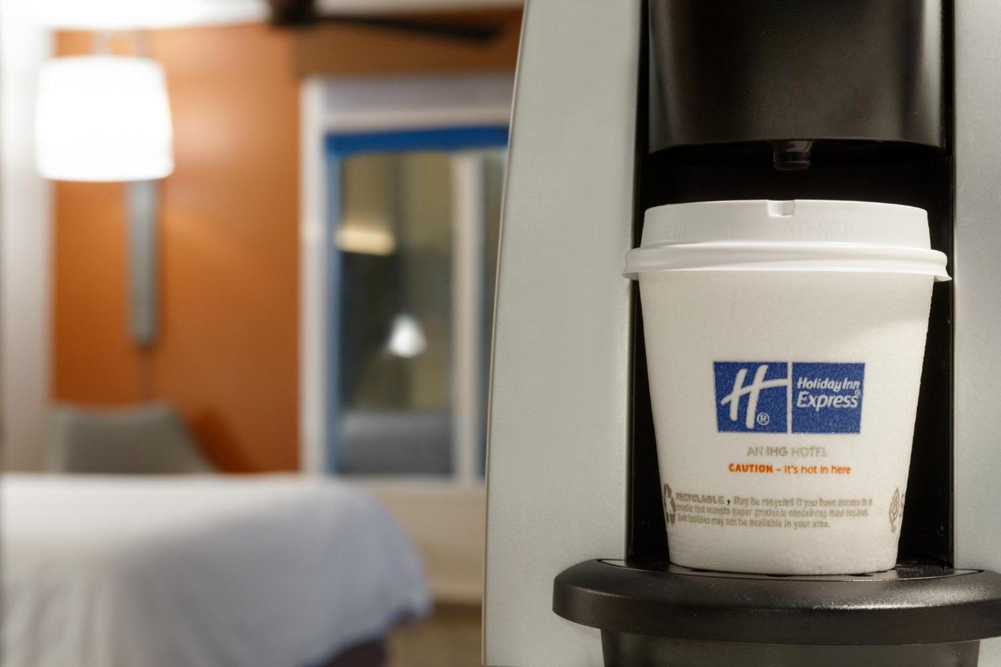 Holiday Inn Express Hotel & Suites Opelika Auburn By Ihg Esterno foto