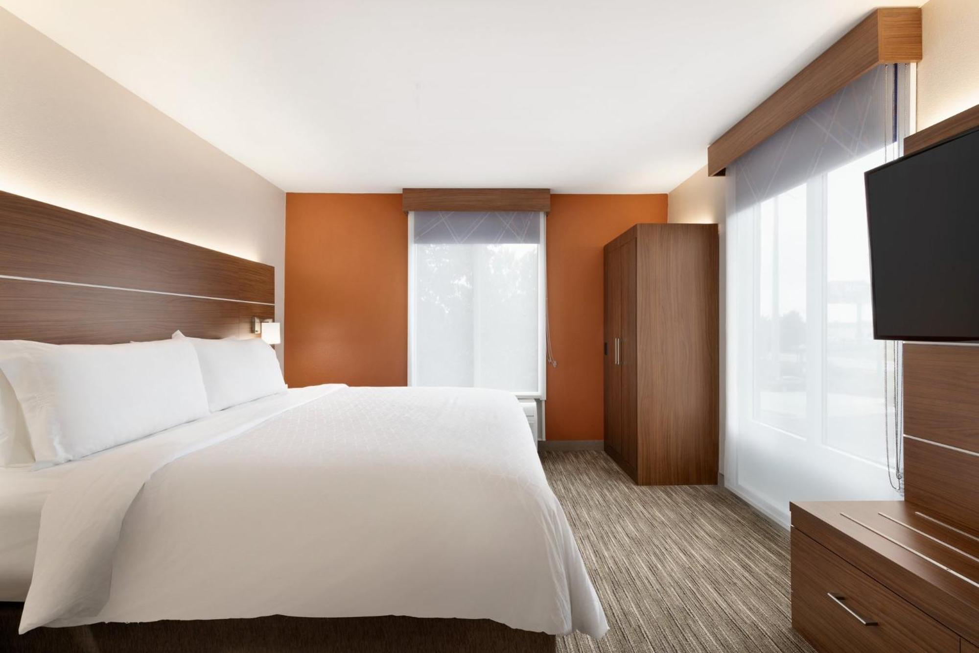 Holiday Inn Express Hotel & Suites Opelika Auburn By Ihg Esterno foto