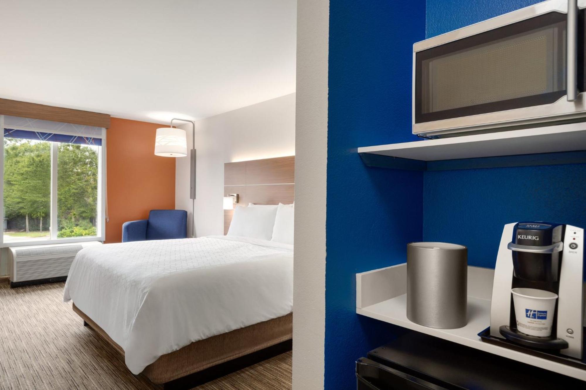 Holiday Inn Express Hotel & Suites Opelika Auburn By Ihg Esterno foto