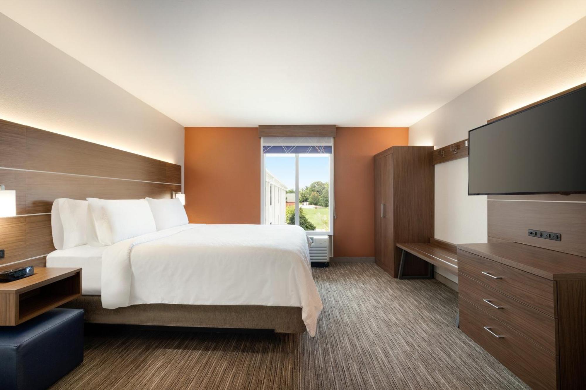 Holiday Inn Express Hotel & Suites Opelika Auburn By Ihg Esterno foto
